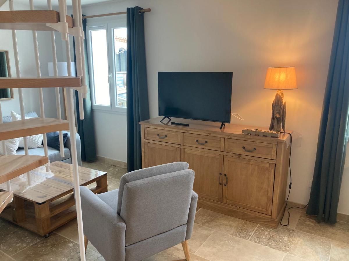 Appartement Neuf Coeur Du Village Saintes-Maries-de-la-Mer Exteriör bild